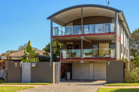 19 Donald Street, Woody Point, Qld 4019
