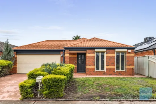 19 Edgbaston Parade, Caroline Springs, Vic 3023