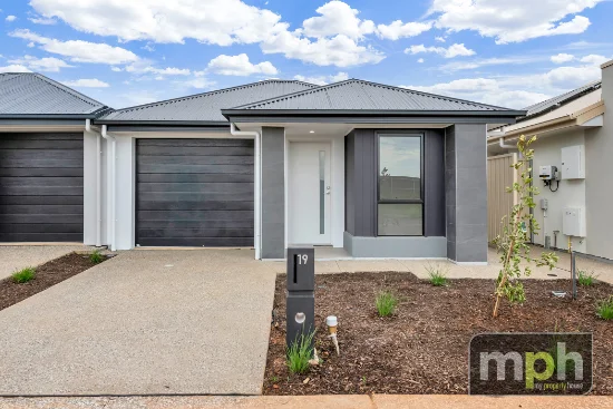 19 Elias Circuit, Munno Para West, SA 5115
