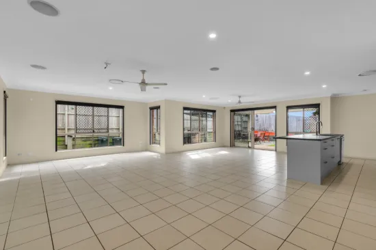 19 Emily Place, Sumner, Qld 4074
