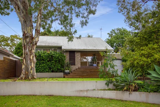 19 Erang Avenue, Kirrawee NSW 2232 - For Rent