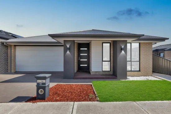 19 Eremaea Road, Craigieburn, Vic 3064