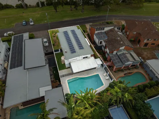 19 Esplanade, Yeronga, Qld 4104-Image