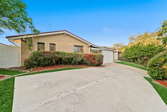 19 Freesia Street, MacGregor, Qld 4109