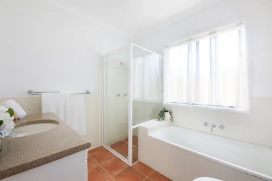 19 Gardendale Crescent, Burleigh Waters, Qld 4220-Image