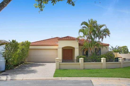 19 Gardendale Crescent, Burleigh Waters, Qld 4220-Image