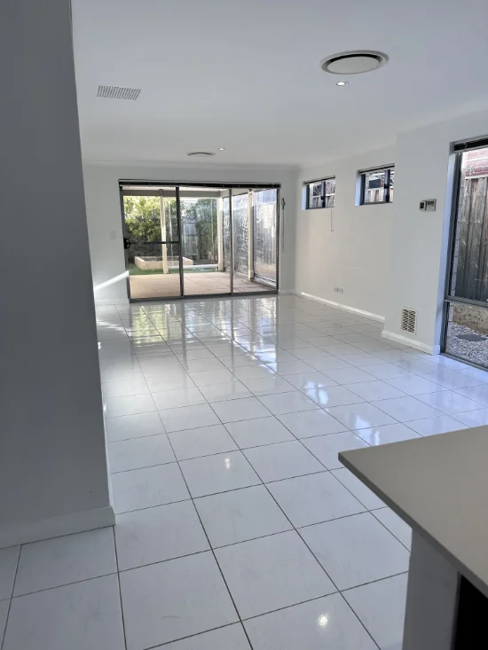 19 Granite Pl, Yanchep, WA 6035-Image