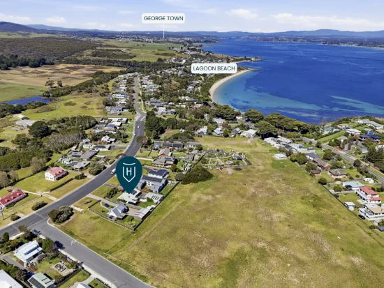 19 Gunn Parade, Low Head, Tas 7253