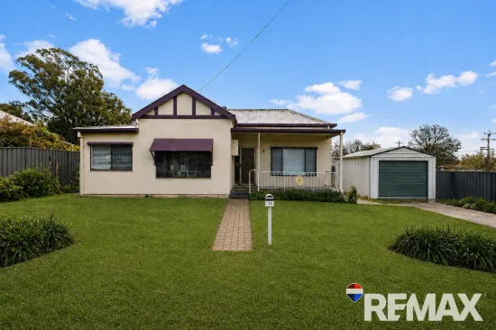 19 Hammond Street, Junee, NSW 2663