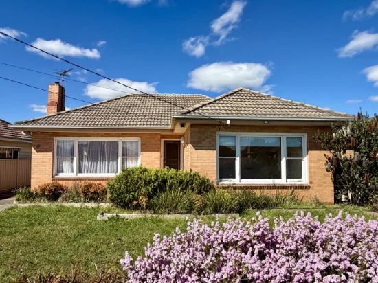 19 Hastings Street, Wendouree, Vic 3355