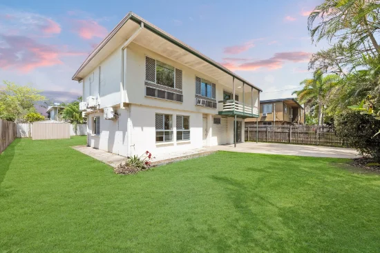 19 Hatchett Street, Cranbrook, Qld 4814