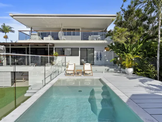 19 Hibiscus Parade, Banora Point, NSW 2486