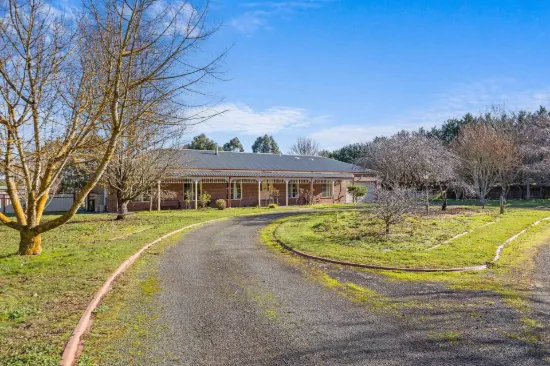 19 Hicks Lane, Ballan, Vic 3342