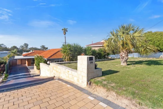19 Hicks Way, Hillarys, WA 6025