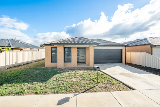 19 Hillsborough Avenue, Shepparton, Vic 3630