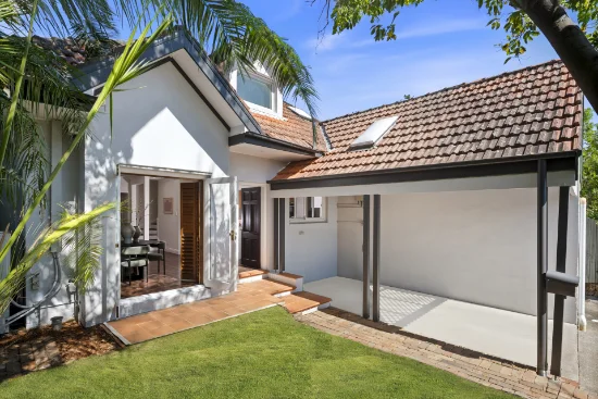 19 Jenkins Lane, Crows Nest, NSW 2065
