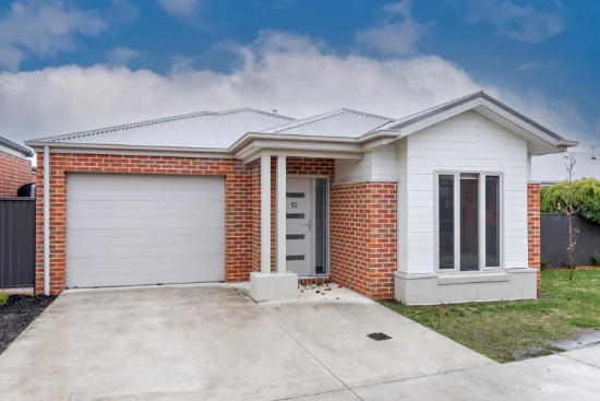 19 Kevlar Close, Canadian, Vic 3350