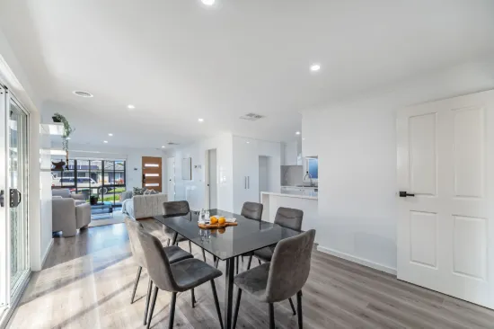 19 Lincolne Crescent, Roxburgh Park, Vic 3064-Image
