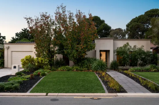 19 Mariners Crescent, West Lakes, SA 5021