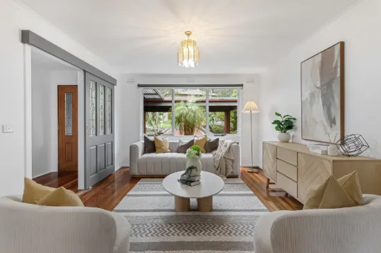 19 Melissa Grove, Vermont South, Vic 3133
