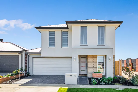 19 Monteverde Street, Armstrong Creek, Vic 3217