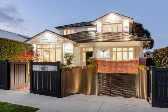 19 Mount View Avenue, Parkdale, Vic 3195 - For Sale