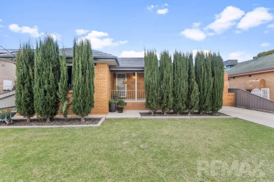 19 Nixon Crescent, Tolland, NSW 2650