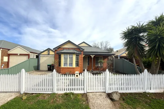 19 Northampton Crescent, Caroline Springs, Vic 3023