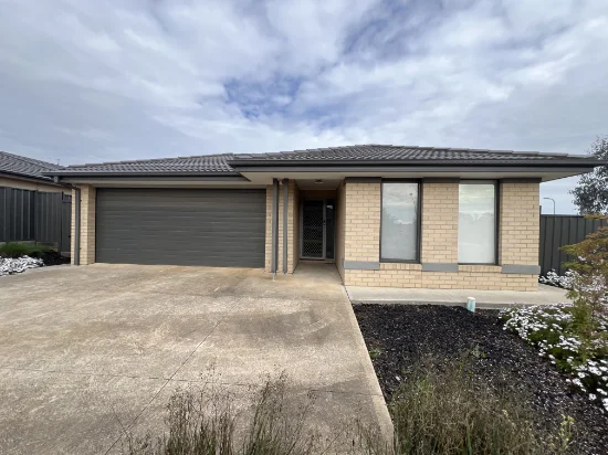 19 Northgate Boulevard, Kilmore, Vic 3764