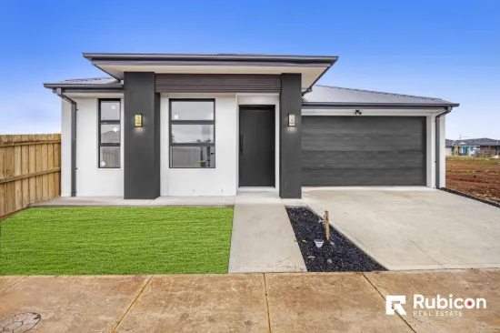 19 PARKLEA WAY, Thornhill Park, Vic 3335