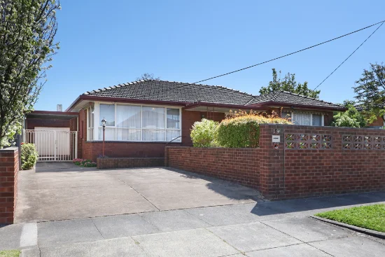 19 Pasadena Crescent, Bentleigh East, Vic 3165
