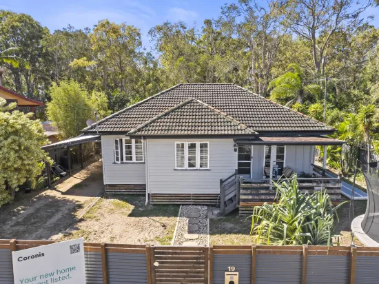19 Patrick Street, Beachmere, Qld 4510