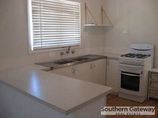 19 PEDDER WAY, Parmelia, WA 6167