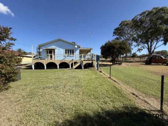 19 Phelhampton Crescent, Jennings, NSW 4383