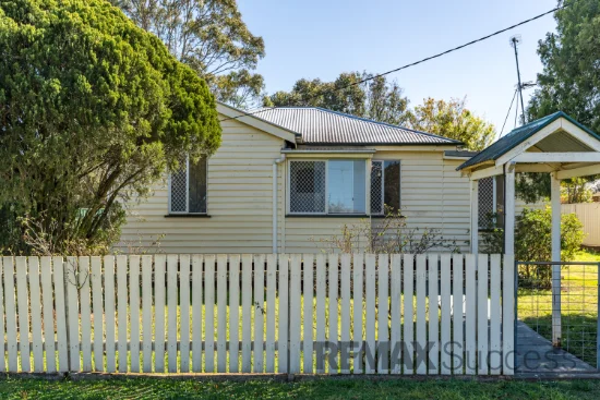 19 Phyllis Street, Harristown, Qld 4350