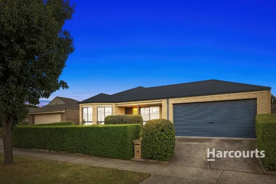 19 Redfern Way, Pakenham, Vic 3810