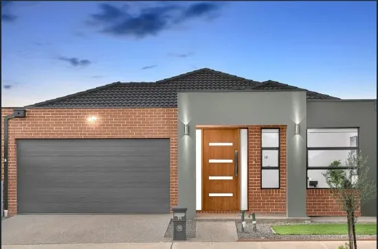 19 Revelstoke Street, Mickleham, Vic 3064