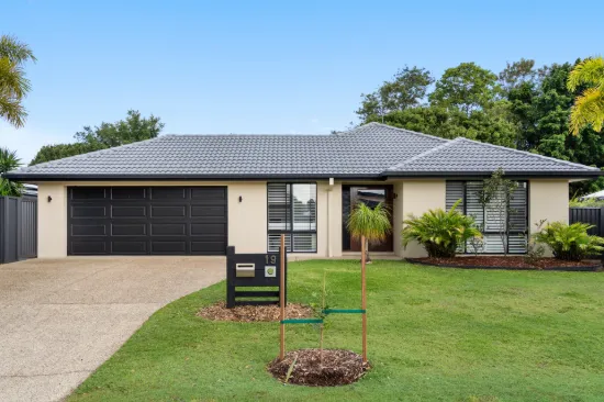 19 Satinash Place, Mudjimba, Qld 4564