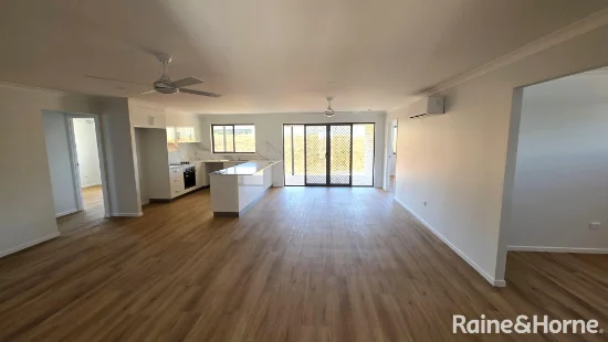 19 Sharon Crescent, Kingaroy, Qld 4610
