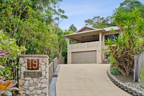 19 Springmeadow Close, Brinsmead, Qld 4870