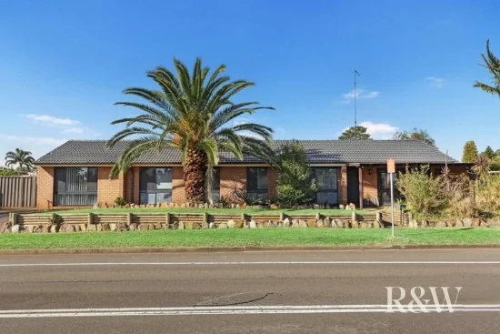 19 St Clair Avenue, St Clair, NSW 2759 - For Rent