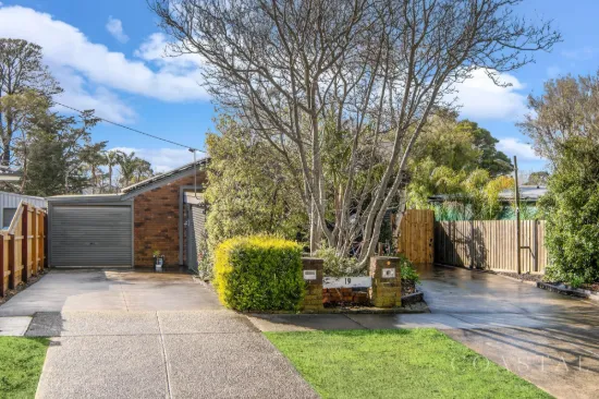 19 Station Street, Somerville, Vic 3912