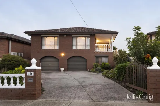 19 Stonehaven Drive, Thomastown, Vic 3074