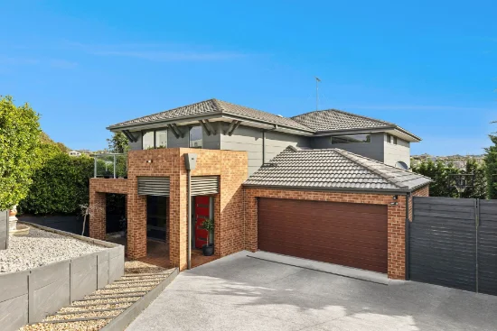 19 Stoneleigh Crescent, Highton, Vic 3216