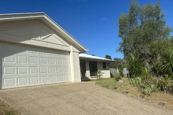 19 Stoneybrook Drive, Glen Eden, Qld 4680