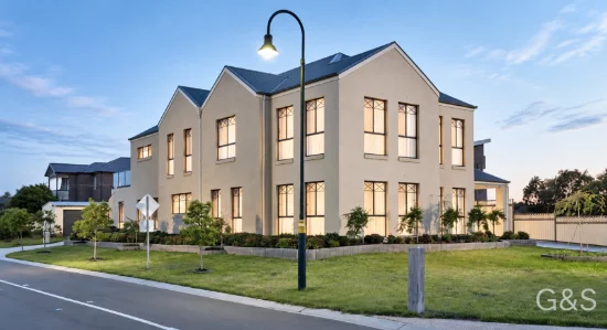 19 Sumner Crescent, Point Cook, Vic 3030