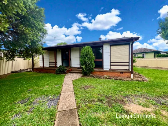 19 Tahiti Avenue, Lethbridge Park, NSW 2770