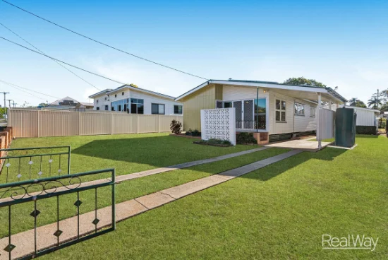 19 Thompson Street, Silkstone, Qld 4304