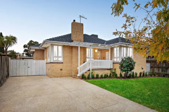 19 Torquay Avenue, Chadstone, Vic 3148