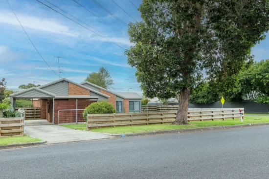 19 Turner Street, Leongatha VIC 3953-Image